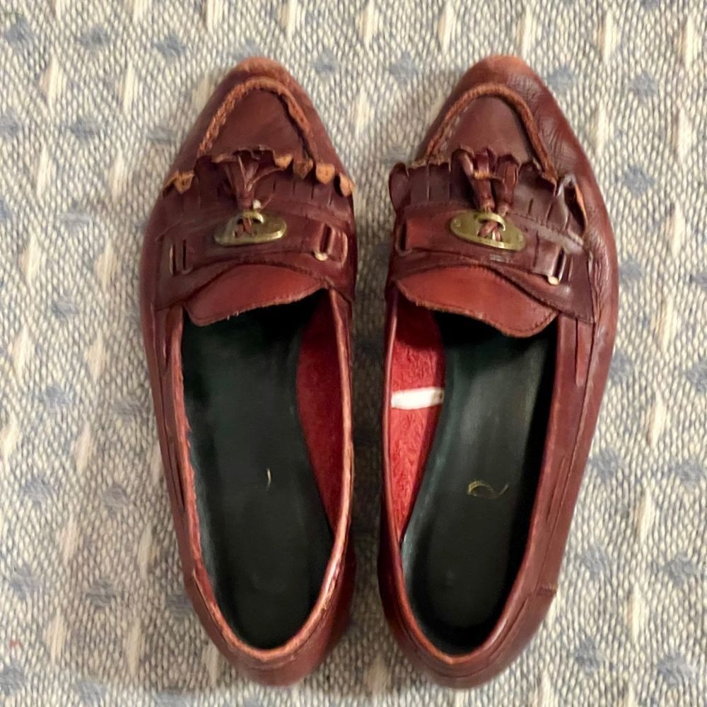 Classic Merlot Leather‎ Loafers with Tassel Detail & Brass Hardware 8.5